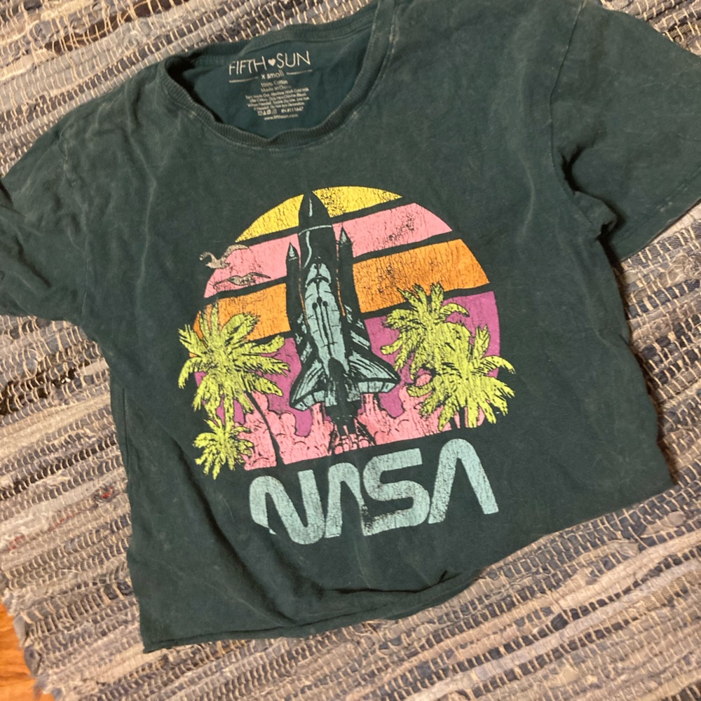 nasa crop tee
